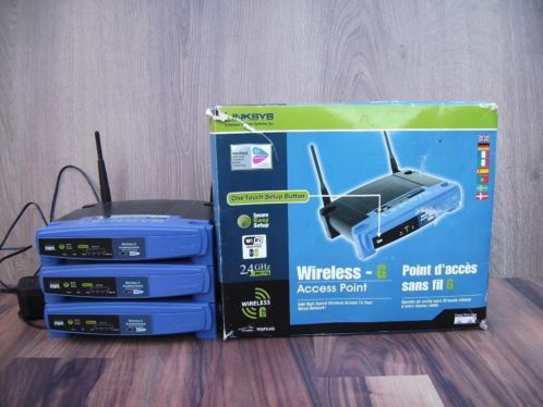3 x Linksys 3 x router Wireless-G 2.4 GHz 54g