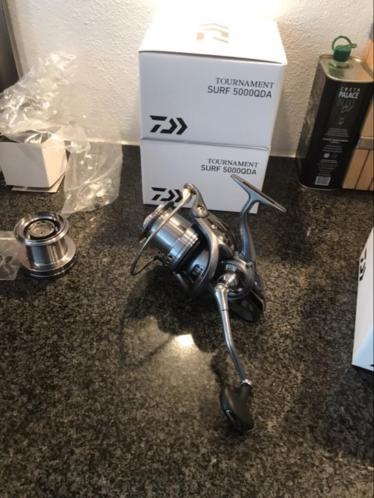 3 x nieuwe daiwa tournament surf 5000 qda  toppers 