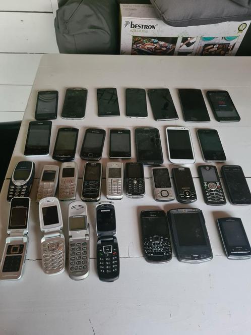  30 oude mobiele telefoons gsm allerlei merken