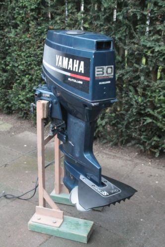 30 pk yamaha buitenboord motor 2 takt autolube