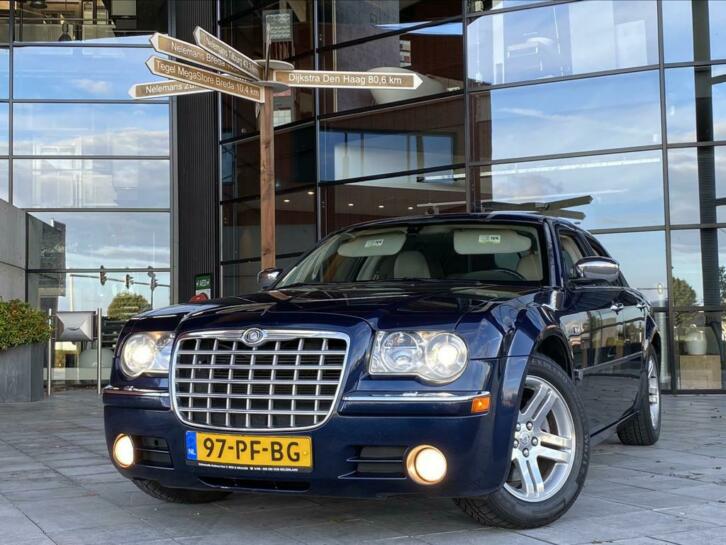 300C 5.7 HEMI V8 340PK Xenon.Pano.Camera.DAB.Navi.Dvd.Leder