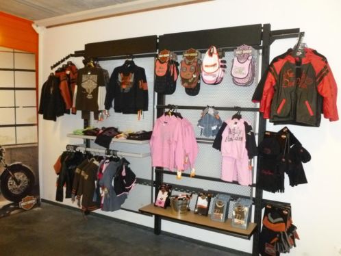 (391) Online veiling HCS Motorcycles w.o. motorkleding etc.