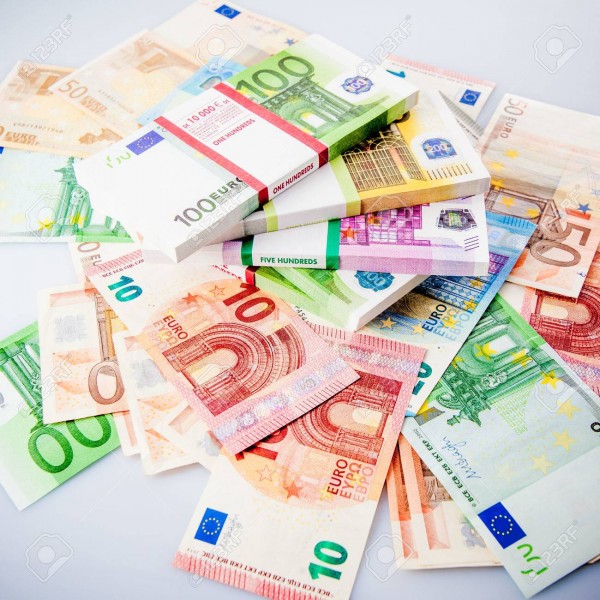 Wij bieden leningen aan: particuliere investeringen van € 10.000 tot € 300.000.000