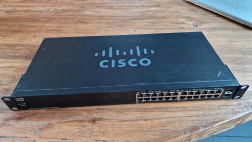 3x Cisco en 1x 3com Switches