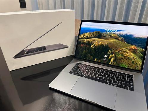 3x Macbook Pro 13 en 15 Inch Touch Bar 2018  2019 te koop