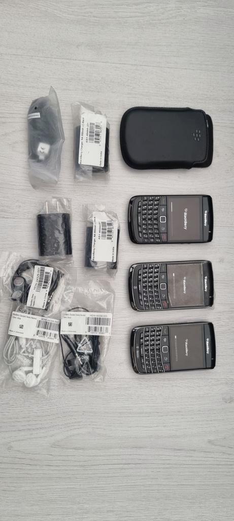 3x Nieuwe blackberry 9700