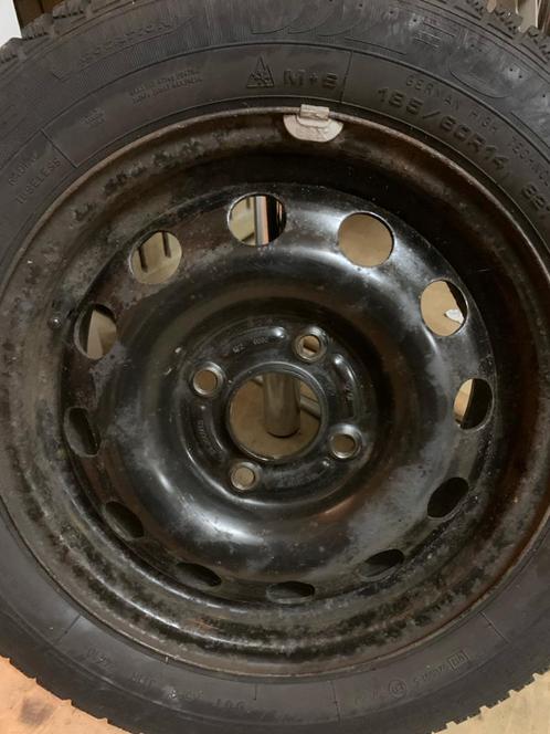 4 banden met velg voor o.a. Ford Fiesta