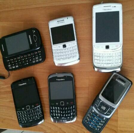 4 blackberry039s en 2 samsung 