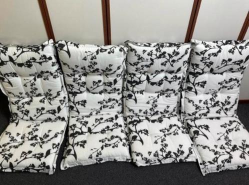 4 mooie wit zwarte tuinstoelkussens  9 loungebank kussens
