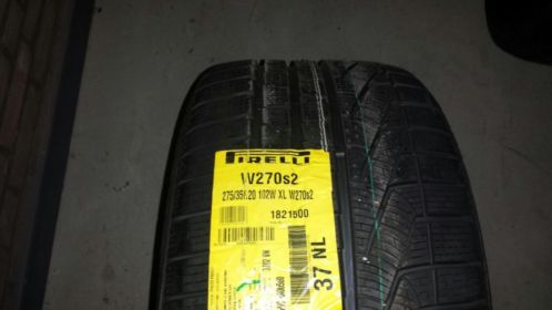 4 nieuwe 20 inch Pirelli Sottozero winterbanden 275 35 20 