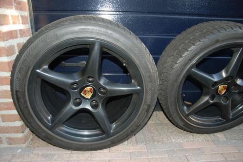 4 Originele Porsche velgen voor 997 met Winterbanden Nokian