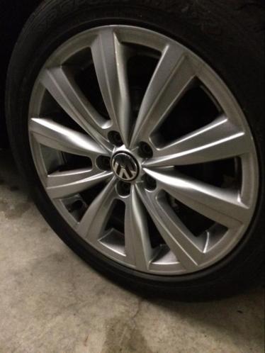 4 Originele VW Las Minas 16 inch velgen en Dunlop banden