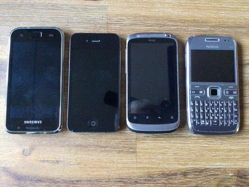 4 oude Telefoons