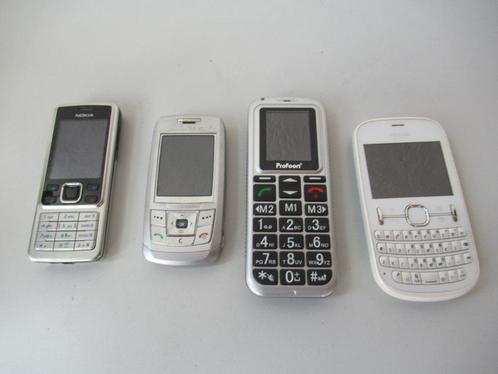 4 oude telefoons