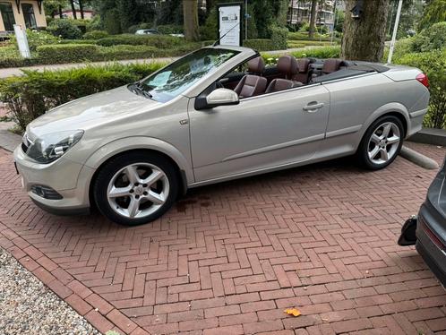 4 p Opel Astra cabrio Turbo 2.0 16V 2006  170 PK