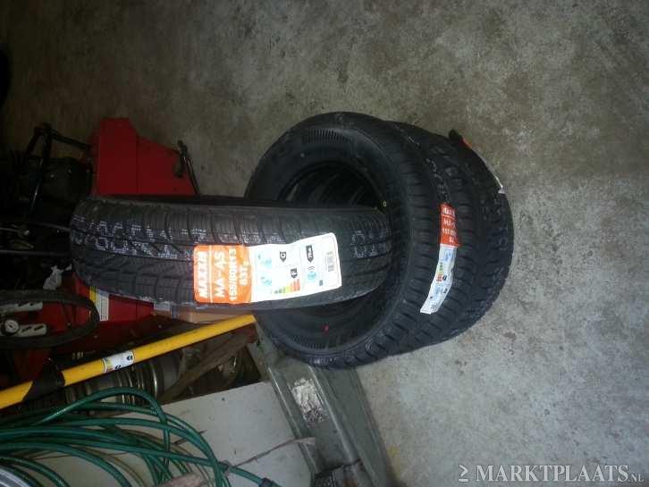 4 x 1558013 Maxxis All seasons banden 225 euro ALL IN 