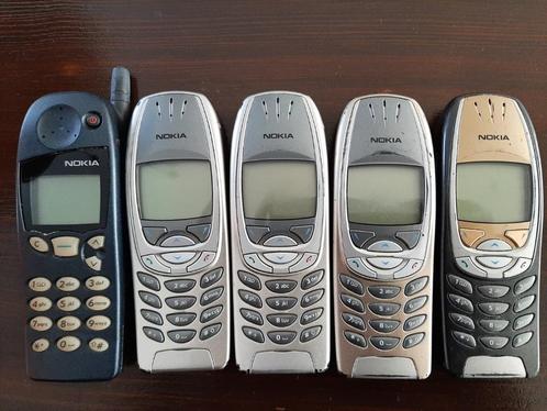 4 X Nokia 6310i en een Nokia 6230