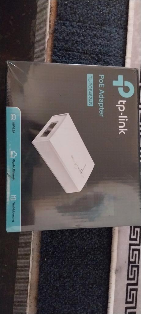 4 x tp-link type PoE adapter