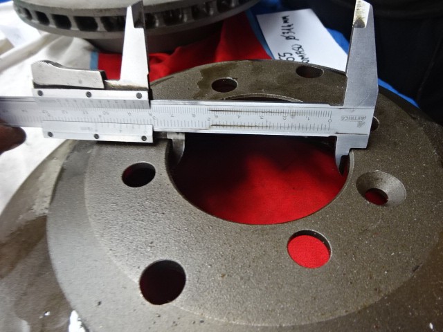 Rear brake discs for De Tomaso Pantera