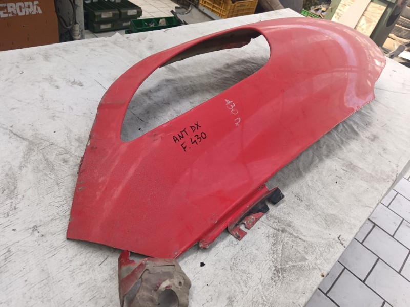 Front section of Right front fender Ferrari 430