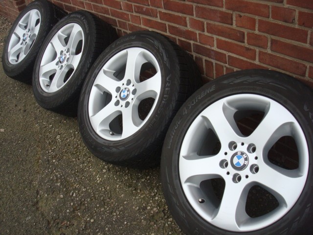 17'' inch BMW X3 VW T5 Velgen en Banden Steek 5x120