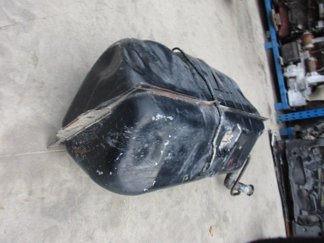 Fuel tank Mercedes SLC series 1