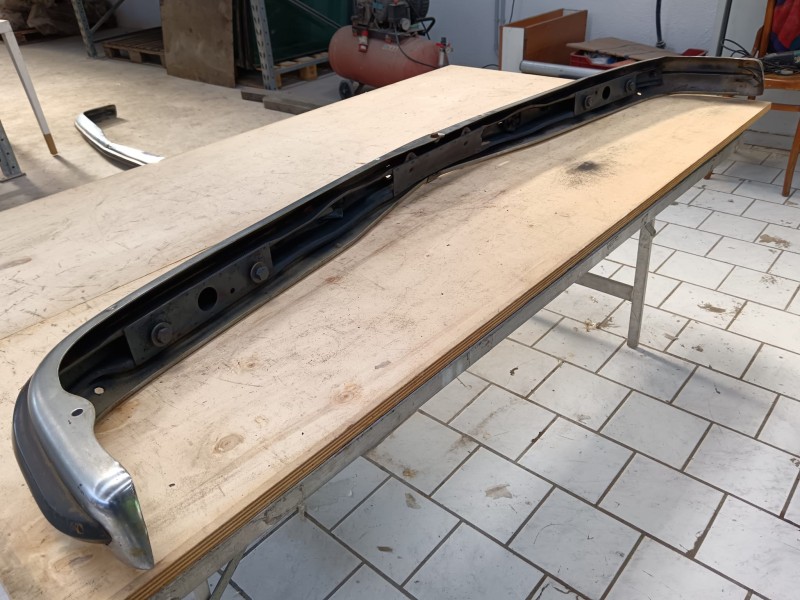 Front bumper Mercedes 280 CE w115