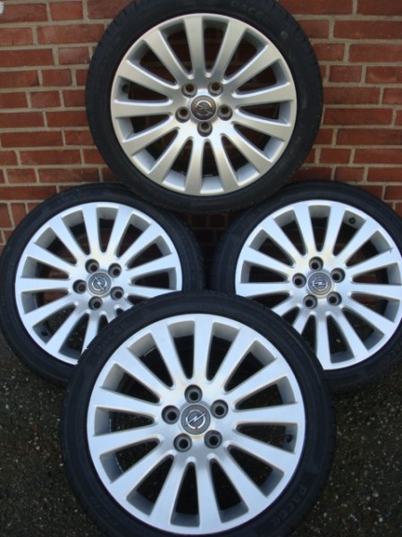 18'' inch Opel Velgen en Banden Steek 5x120