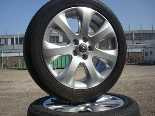 17 Inch Originele OPEL OPC Velgen en Banden Steek5x105