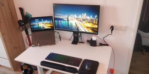 4K monitor - 32 inch - 60Hz