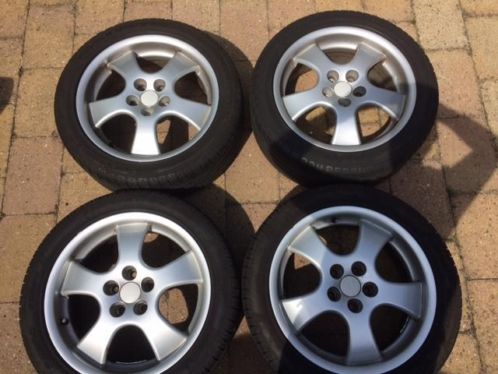 4x Mooie LM 17 inch velgen 5x112 met banden VW  Audi etc