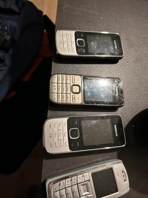 4x Nokia