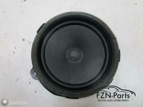 552569Audi E-Tron Speaker Achterportier