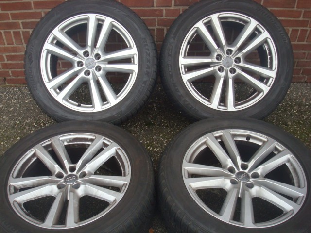 20 Inch Originele Audi Q5 TDI S-Line Velgen + Banden Steek 5x112