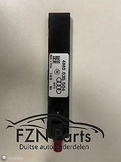 562761Audi Q7 Antenne 4M0035504