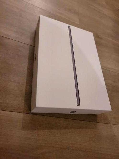5x Apple  iPad 2021 (9th gen) 64GB Nieuw