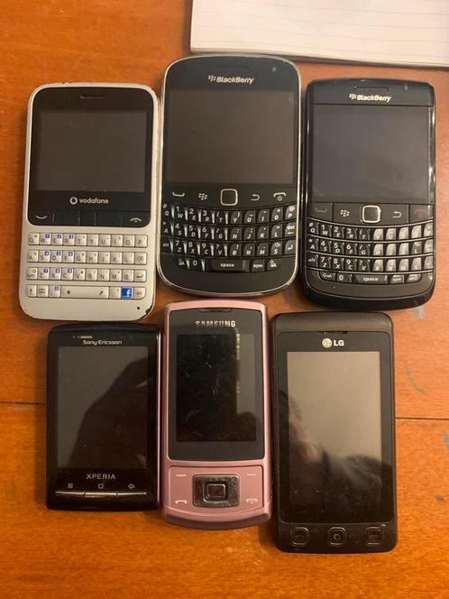 6 mobiele telefoons blackberry ea