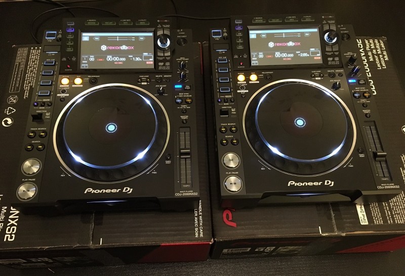 Pioneer CDJ-3000 Multi Player, Pioneer DJM-A9 DJ Mixer , Pioneer CDJ 2000NXS2 Multi Player, Pioneer DJM 900NXS2 DJ Mixer, Pioneer DJ DJM-V10 DJ Mixer , Pioneer DJM S11 DJ Mixer 