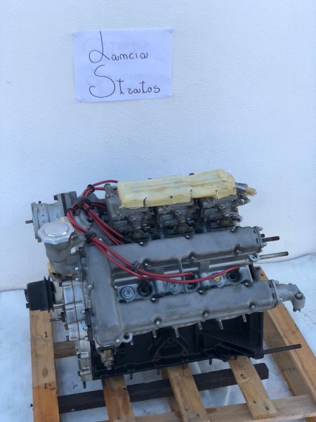 Lancia Stratos engine