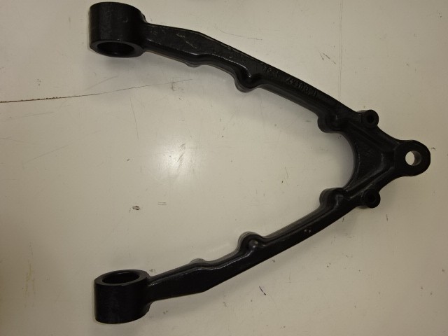 Front lower suspension arms Maserati Indy