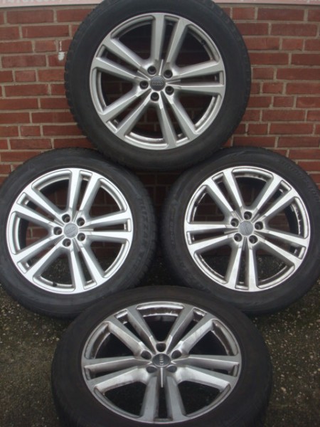 20 Inch Originele Audi Q5 TDI S-Line Velgen + Banden Steek 5x112