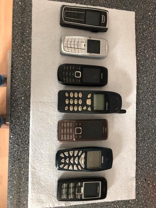 7 oude Nokias