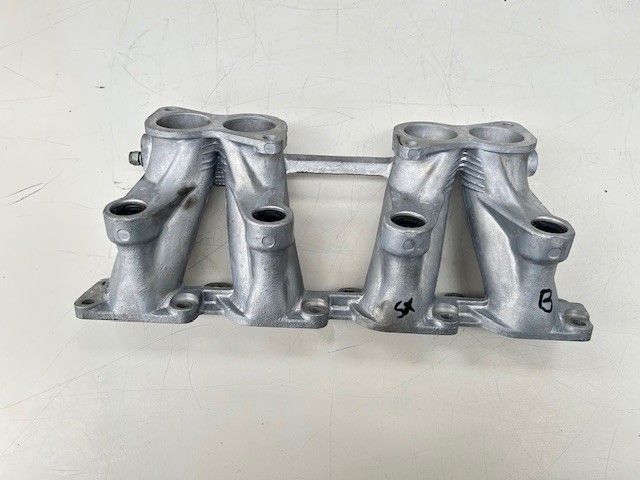 Intake manifolds Ferrari 308 Qv and Mondial Qv