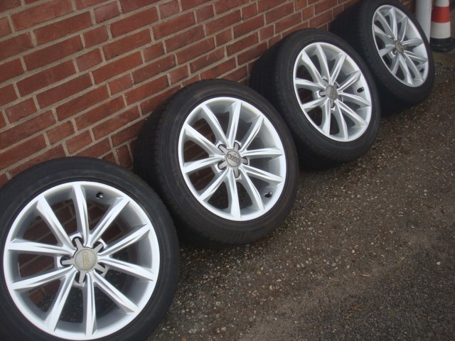17 inch Originele Audi TT Velgen en Banden Steek 5x112