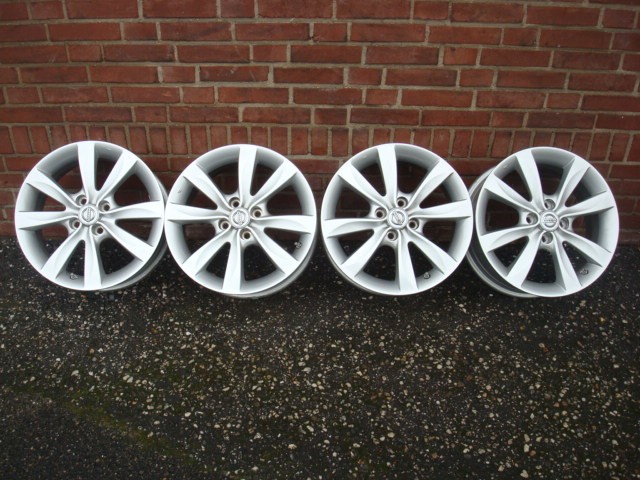 17'' Originele Nissan Velgen 4x100