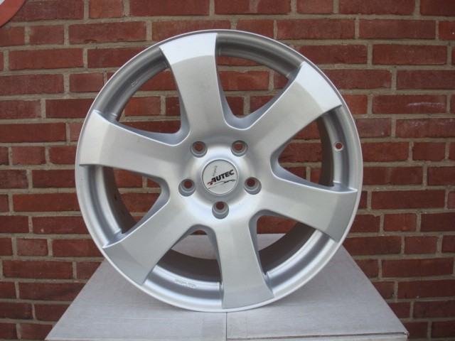 18'' inch Autec 5x120 8.0 J ET55 Naaf 65,1