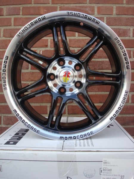 17 Inch Momo Corse Black 5x112 7,5J ET35 Naaf 72,3