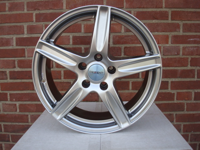 17 Inch Dezent 5x110 7.0 J ET35 Naaf 65,1