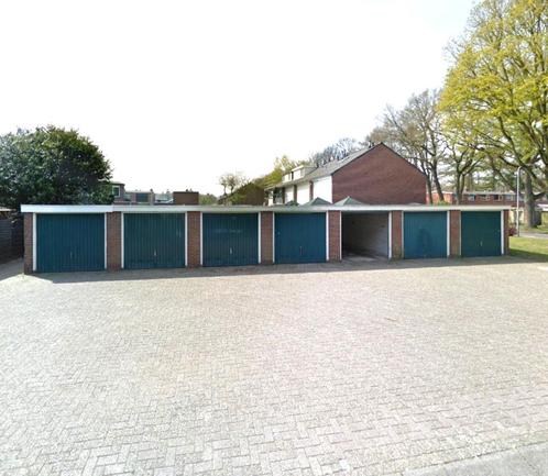 8 garageboxen in Emmen te koop (verhuurd)