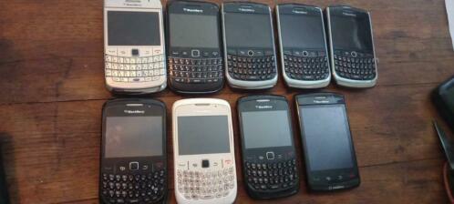 8 werkende blackberry telefoons GOED LEZEN